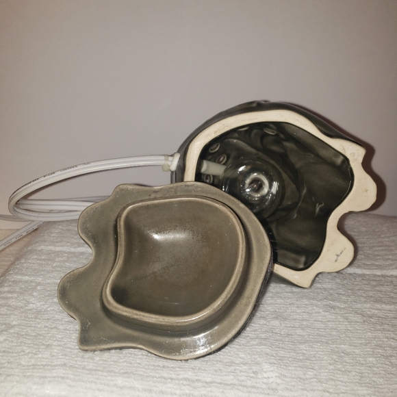 Ceramic Elephant Wax Warmer Accent Night Light Green Trunk Up Good Luck 6.5” - Picture 6 of 6